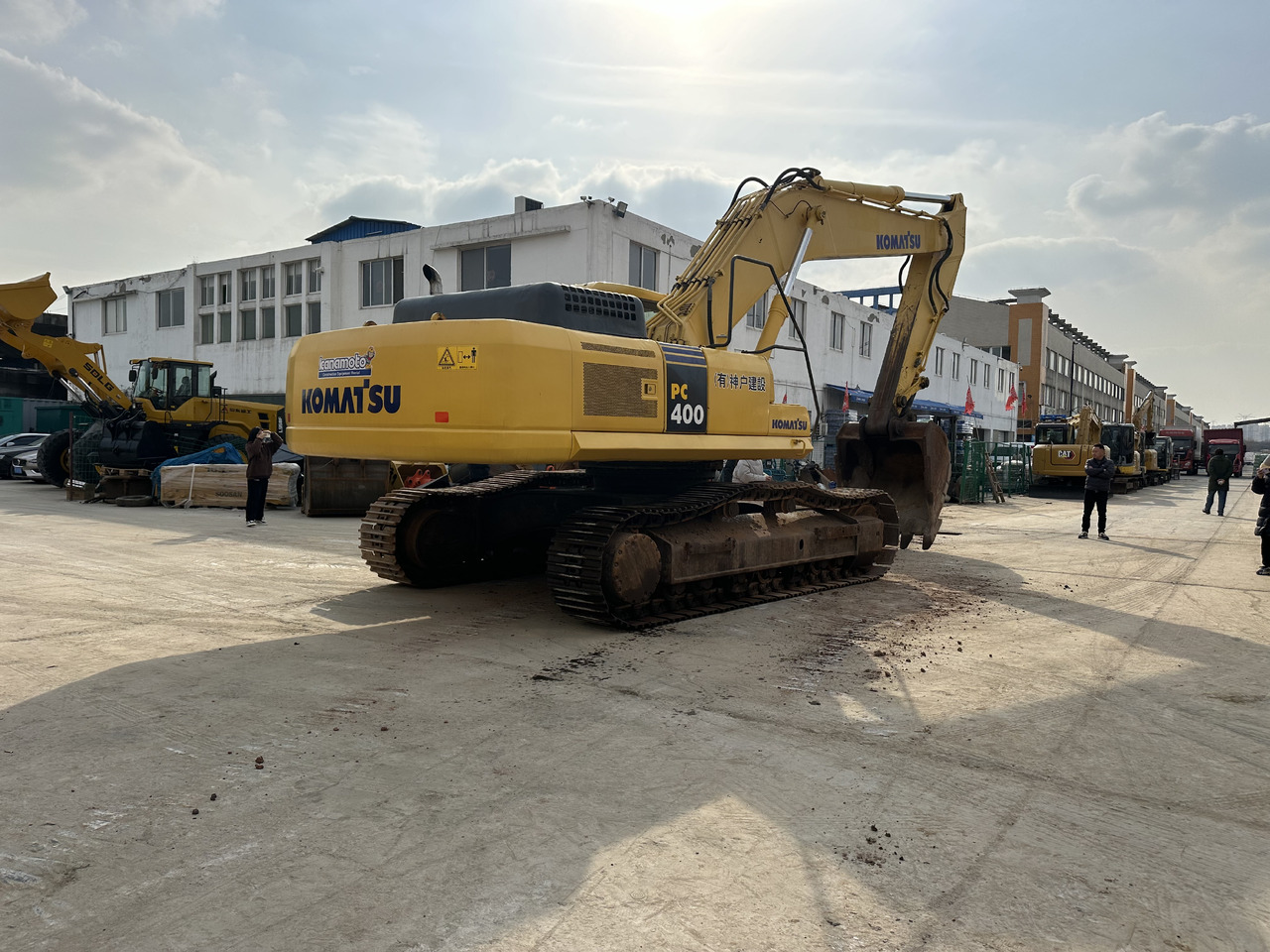 KOMATSU PC400-7 - Kāpurķēžu ekskavators: foto 4 KOMATSU PC400-7 - Kāpurķēžu ekskavators: foto 4