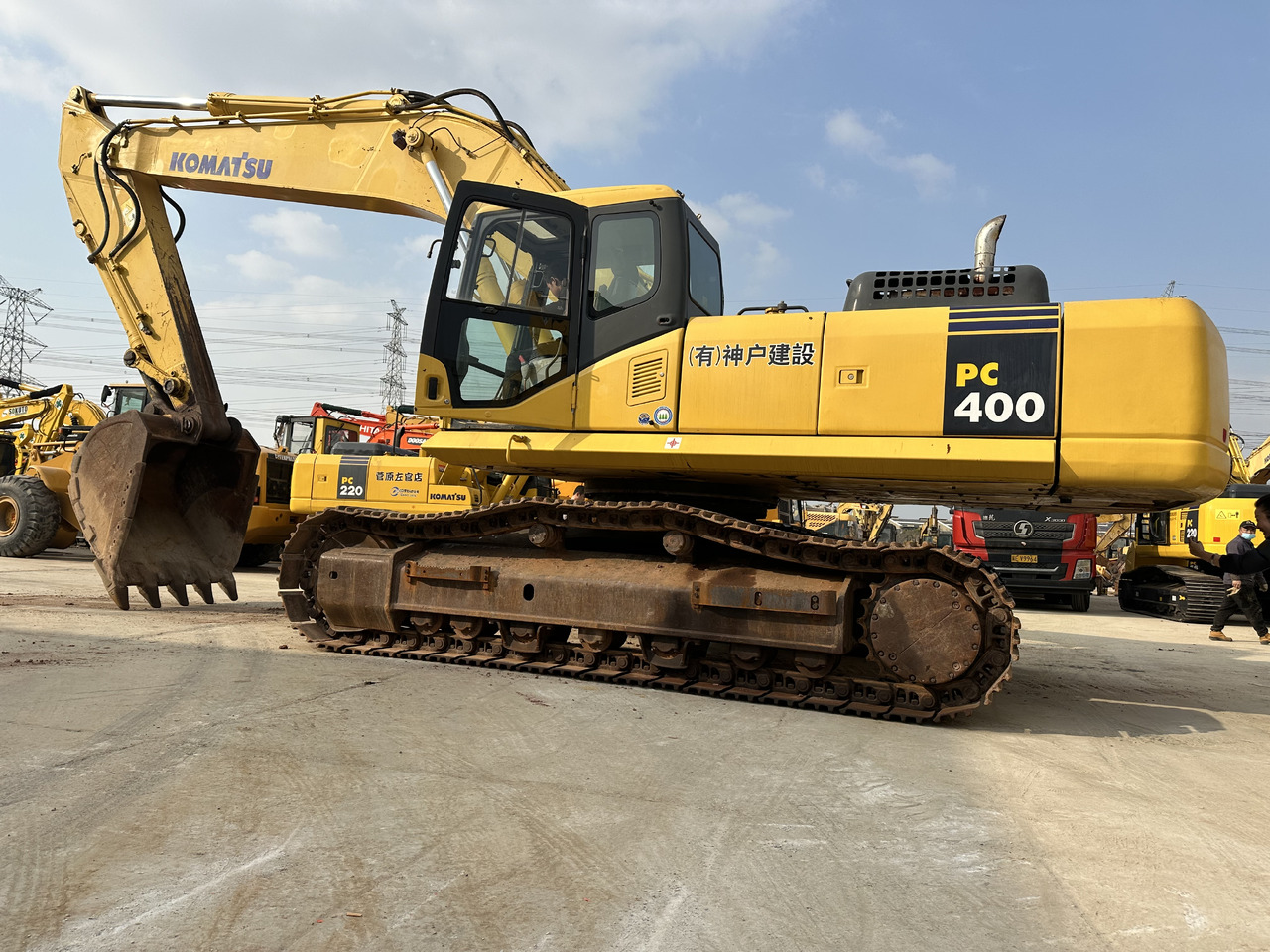 KOMATSU PC400-7 - Kāpurķēžu ekskavators: foto 2 KOMATSU PC400-7 - Kāpurķēžu ekskavators: foto 2