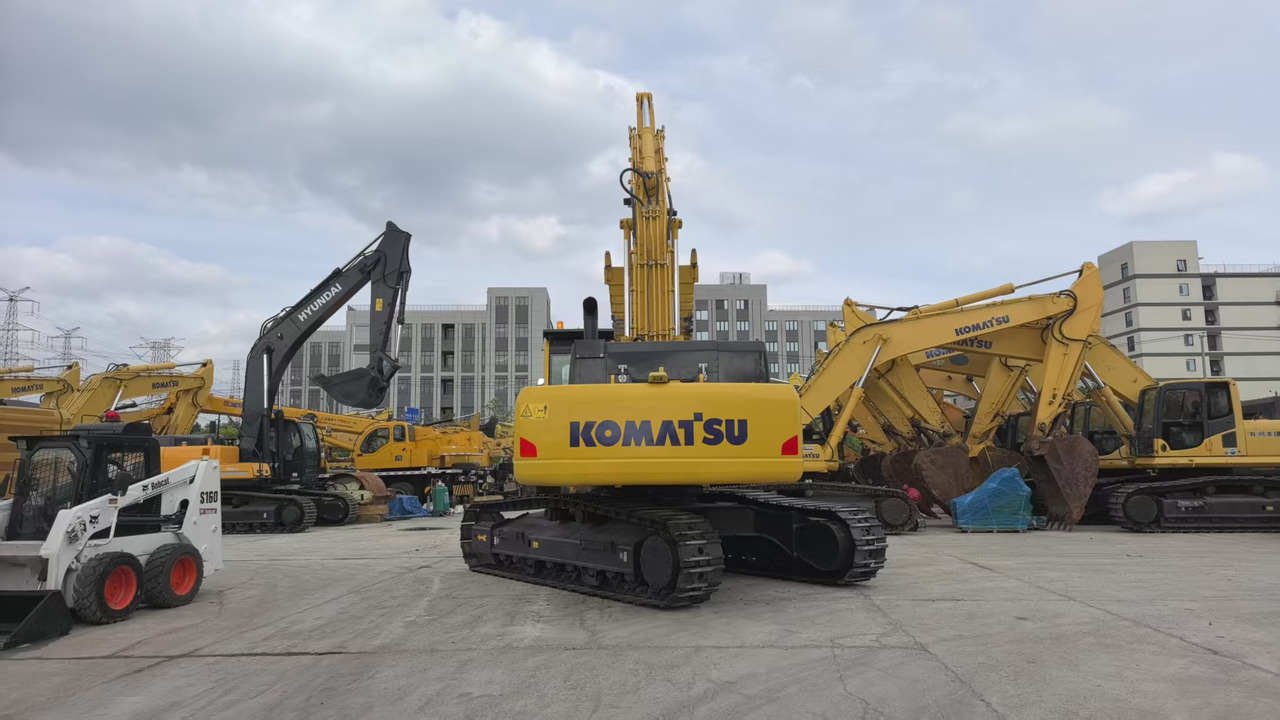 KOMATSU PC400-8 - Kāpurķēžu ekskavators: foto 2 KOMATSU PC400-8 - Kāpurķēžu ekskavators: foto 2