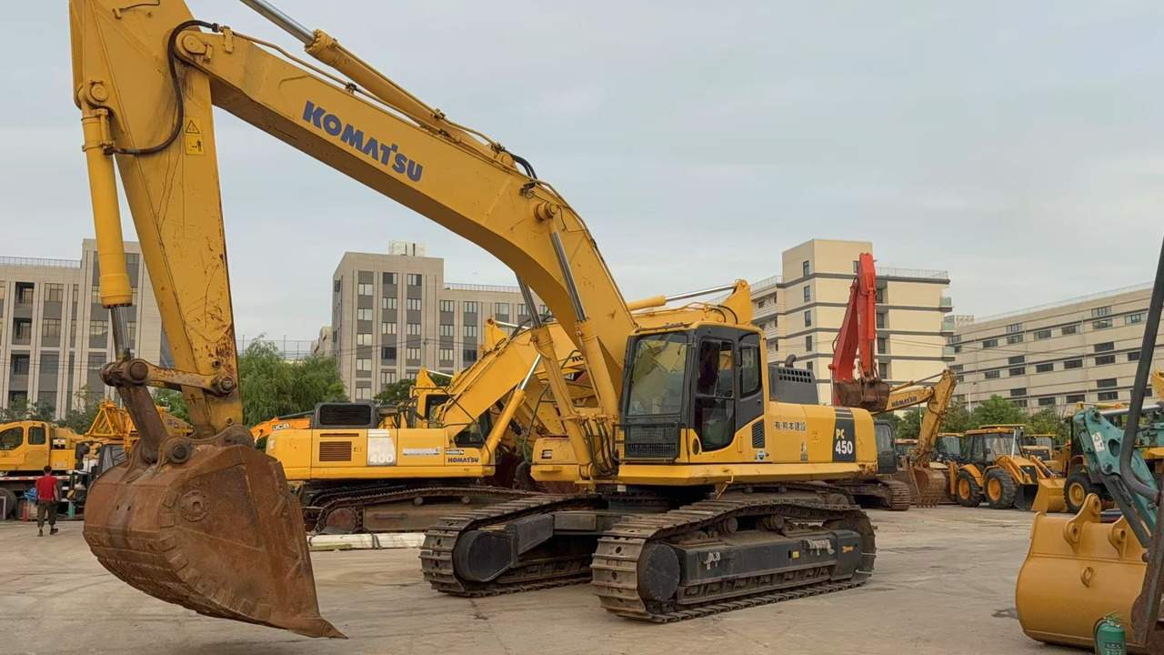 KOMATSU PC450-8 - Kāpurķēžu ekskavators: foto 5 KOMATSU PC450-8 - Kāpurķēžu ekskavators: foto 5