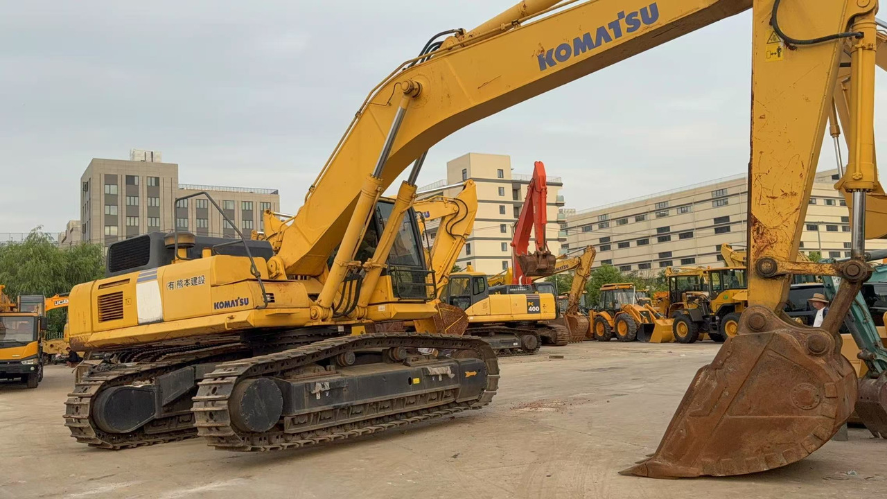 KOMATSU PC450-8 - Kāpurķēžu ekskavators: foto 4 KOMATSU PC450-8 - Kāpurķēžu ekskavators: foto 4