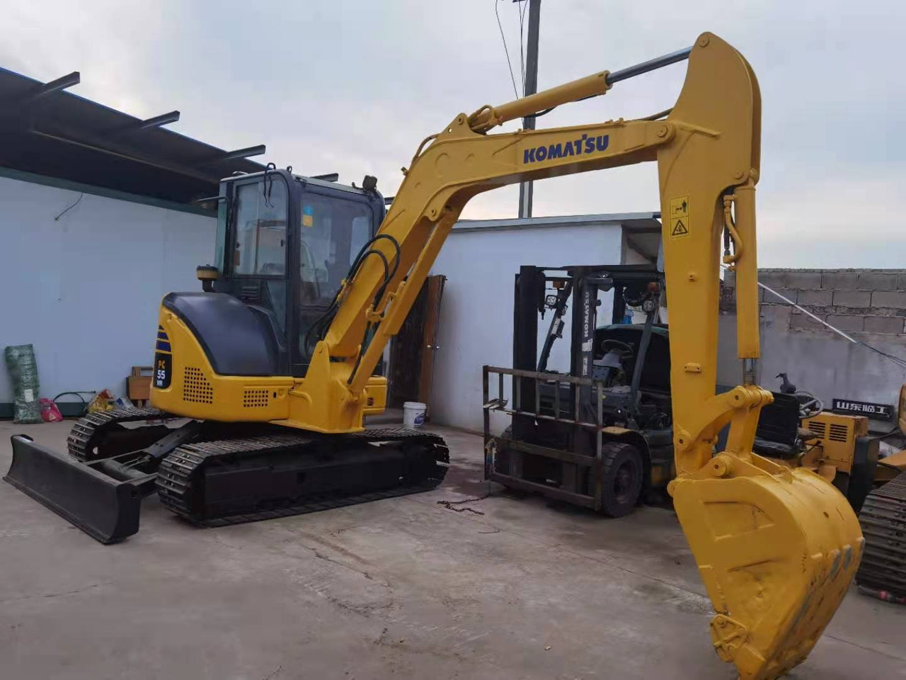 KOMATSU PC55 - Kāpurķēžu ekskavators: foto 3 KOMATSU PC55 - Kāpurķēžu ekskavators: foto 3
