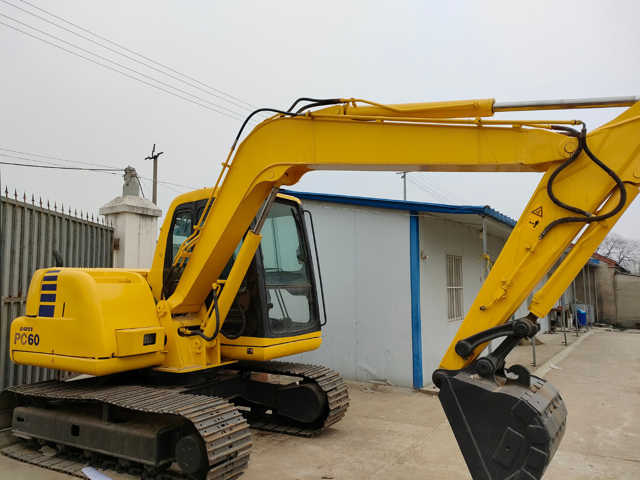 KOMATSU PC60-7 - Kāpurķēžu ekskavators: foto 2 KOMATSU PC60-7 - Kāpurķēžu ekskavators: foto 2