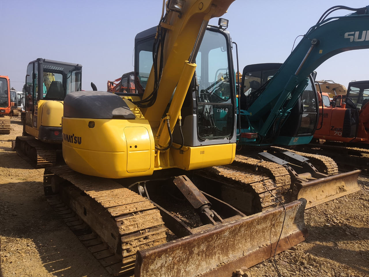 KOMATSU PC78US - Mini-ekskavators: foto 3 KOMATSU PC78US - Mini-ekskavators: foto 3
