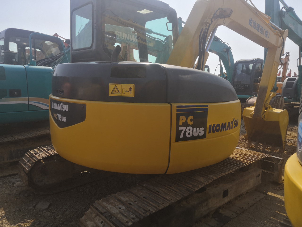 KOMATSU PC78US - Mini-ekskavators: foto 4 KOMATSU PC78US - Mini-ekskavators: foto 4