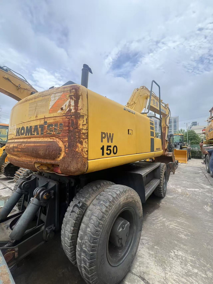 KOMATSU PW150 - Riteņu ekskavators: foto 3 KOMATSU PW150 - Riteņu ekskavators: foto 3
