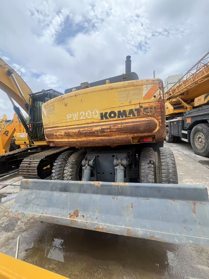 KOMATSU PW150 - Riteņu ekskavators: foto 4 KOMATSU PW150 - Riteņu ekskavators: foto 4
