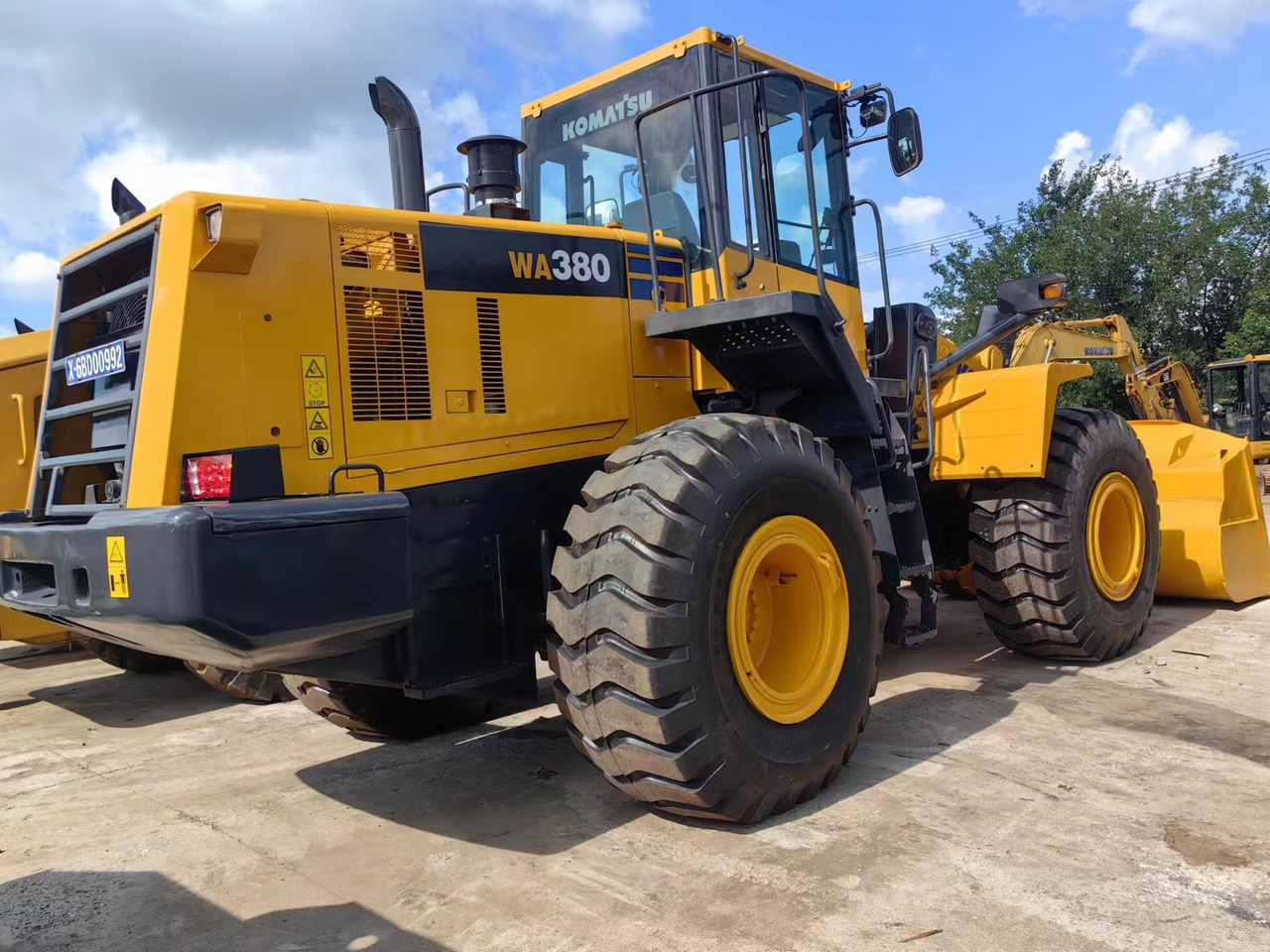 KOMATSU WA380-6 - Riteņu iekrāvējs: foto 4 KOMATSU WA380-6 - Riteņu iekrāvējs: foto 4