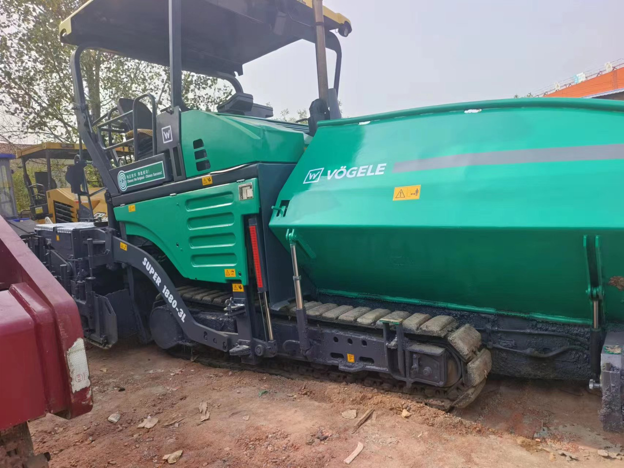 VOGELE 1800-3 - Asfalta klājējs: foto 1 VOGELE 1800-3 - Asfalta klājējs: foto 1