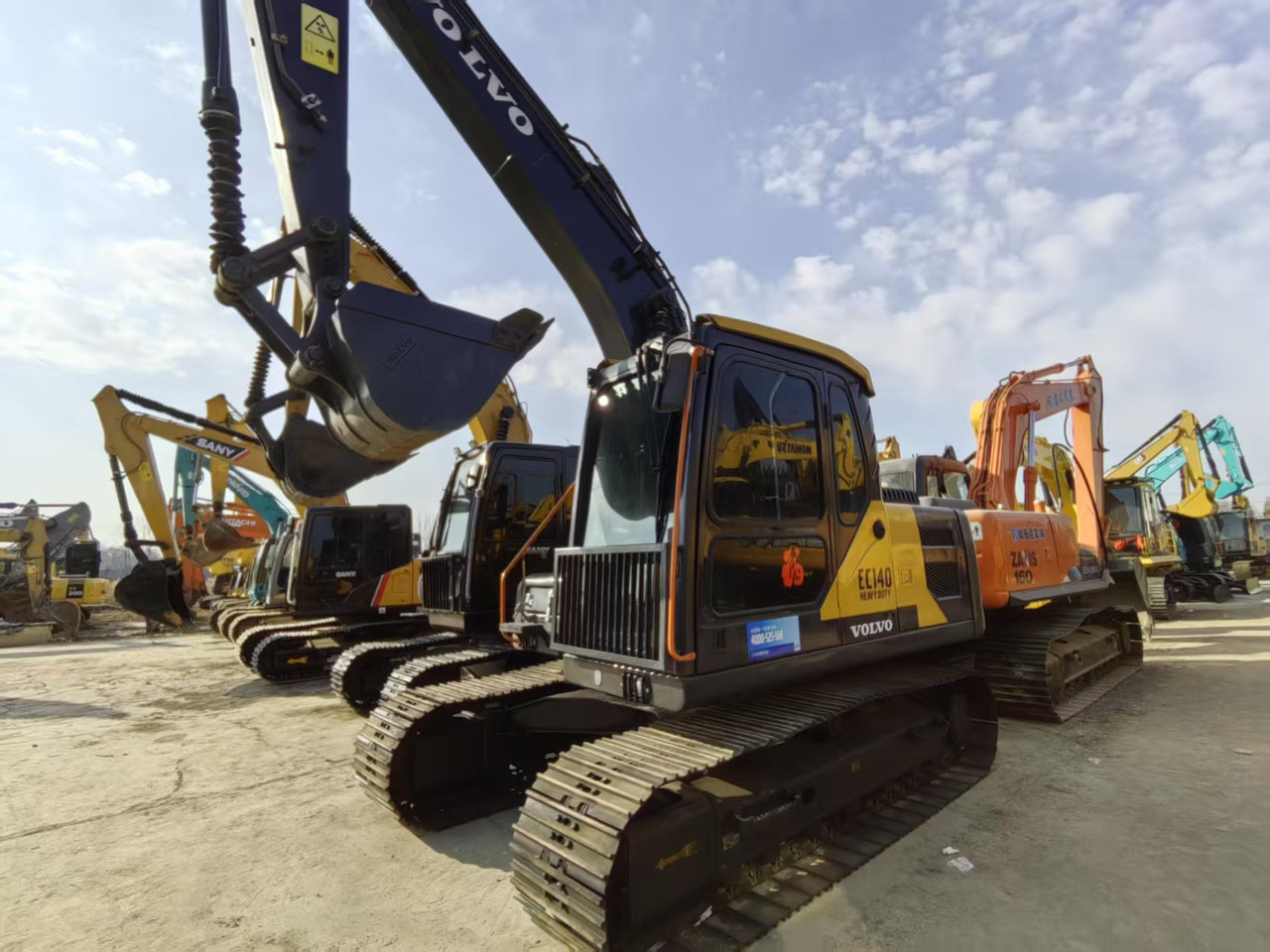 VOLVO EC140 - Kāpurķēžu ekskavators: foto 1 VOLVO EC140 - Kāpurķēžu ekskavators: foto 1