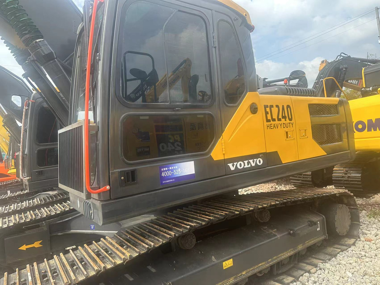 VOLVO EC240 - Kāpurķēžu ekskavators: foto 3 VOLVO EC240 - Kāpurķēžu ekskavators: foto 3
