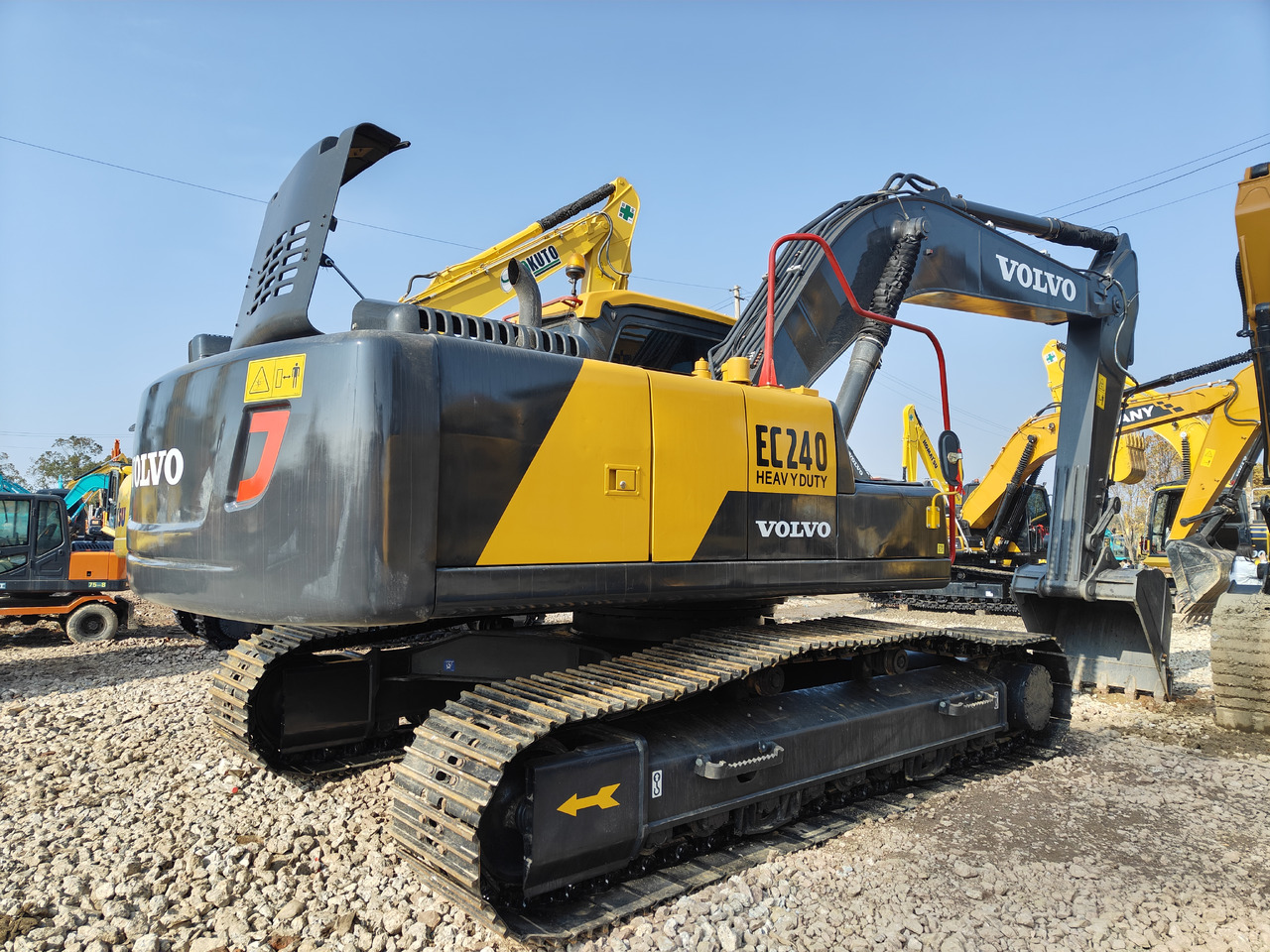 VOLVO EC240 - Kāpurķēžu ekskavators: foto 2 VOLVO EC240 - Kāpurķēžu ekskavators: foto 2