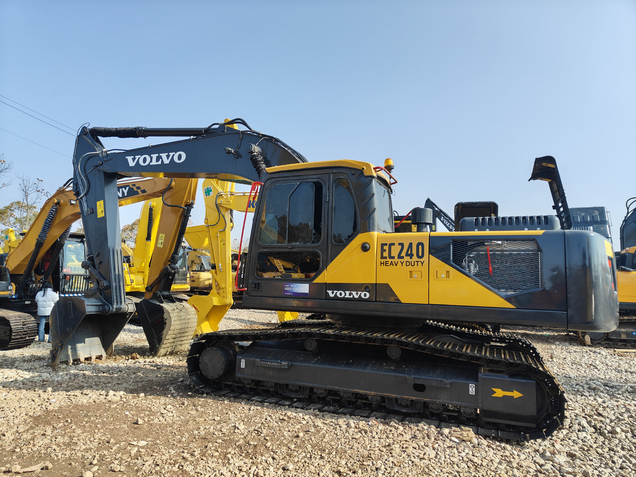 VOLVO EC240 - Kāpurķēžu ekskavators: foto 1 VOLVO EC240 - Kāpurķēžu ekskavators: foto 1