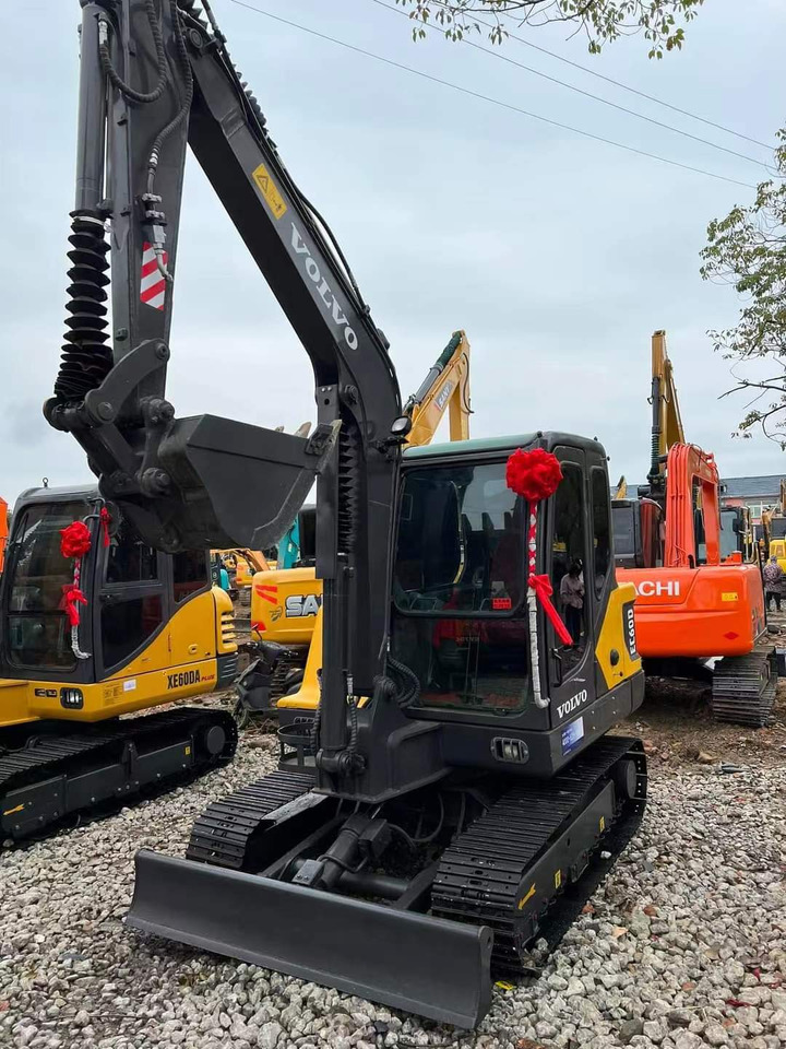VOLVO EC60D - Kāpurķēžu ekskavators: foto 4 VOLVO EC60D - Kāpurķēžu ekskavators: foto 4