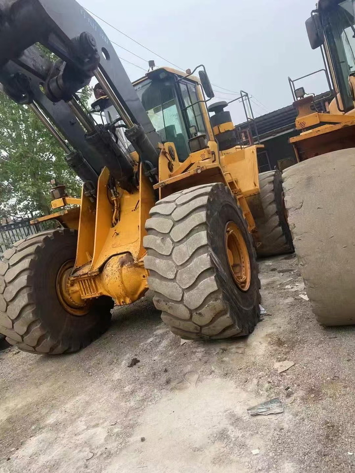 VOLVO L220F - Riteņu iekrāvējs: foto 5 VOLVO L220F - Riteņu iekrāvējs: foto 5