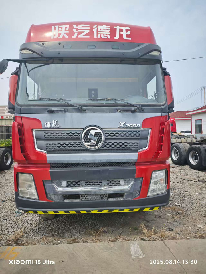 SHACMAN X3000 6x4 - Vilcējs: foto 1 SHACMAN X3000 6x4 - Vilcējs: foto 1