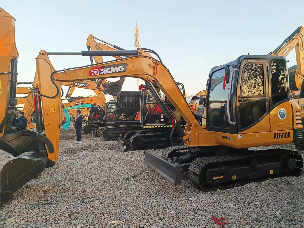 XCMG XE60DA - Kāpurķēžu ekskavators: foto 3 XCMG XE60DA - Kāpurķēžu ekskavators: foto 3