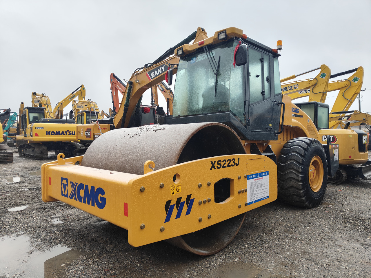 XCMG XS223J - Ceļu veltnis: foto 4 XCMG XS223J - Ceļu veltnis: foto 4