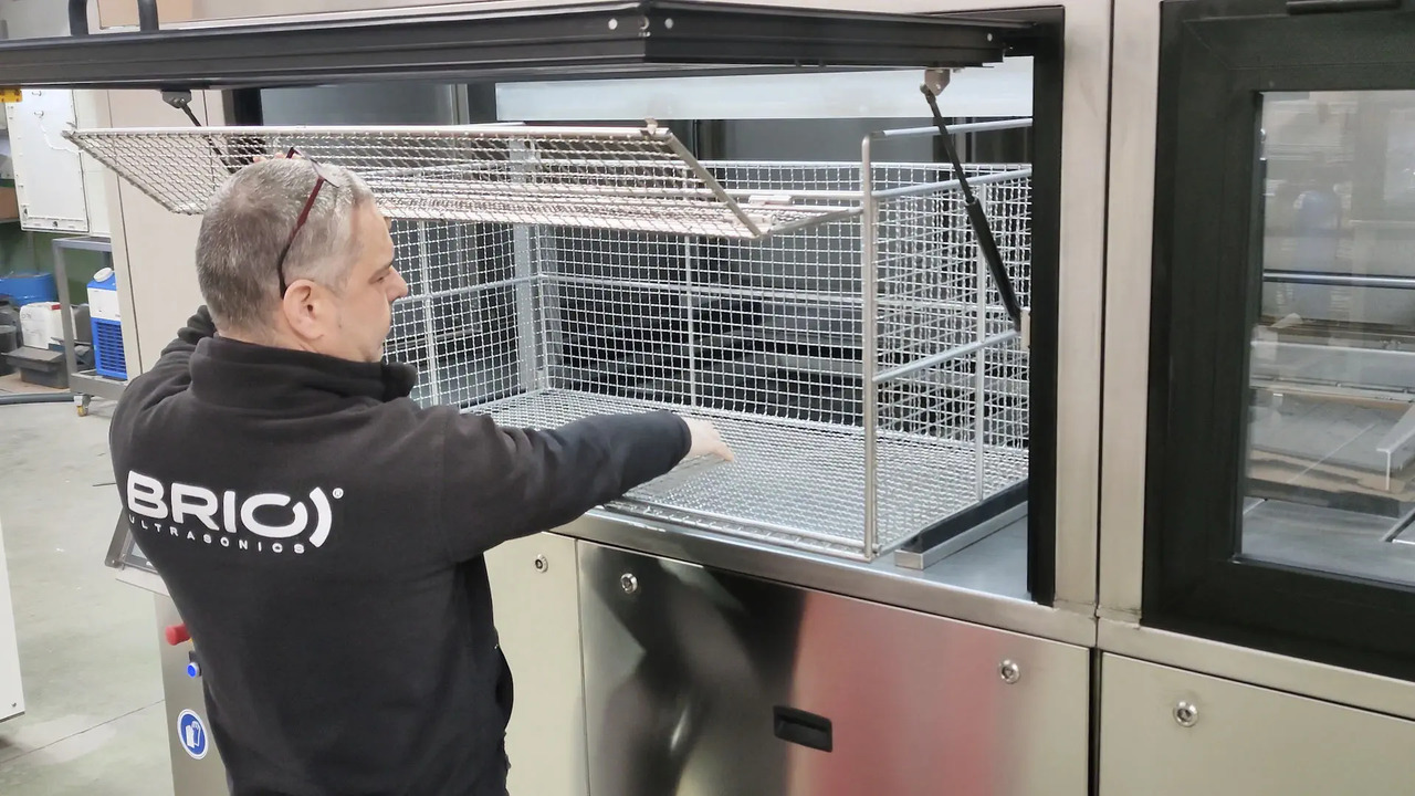 BRIO Ultrasonics BR-800 AMS Parts cleaning machine - Ultraskaņas tīrītājs: foto 4 BRIO Ultrasonics BR-800 AMS Parts cleaning machine - Ultraskaņas tīrītājs: foto 4