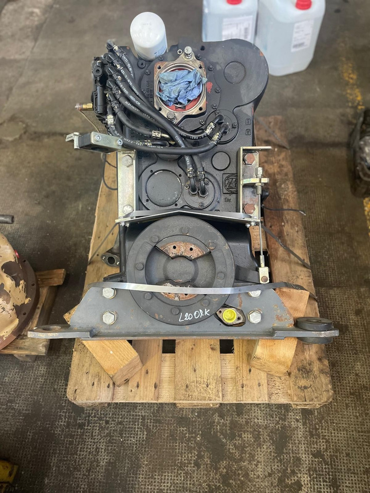 ZF 4WG120 z Ładowarki O&K L20 - Pārnesumkārba - Iekrāvējs: foto 3 ZF 4WG120 z Ładowarki O&K L20 - Pārnesumkārba - Iekrāvējs: foto 3