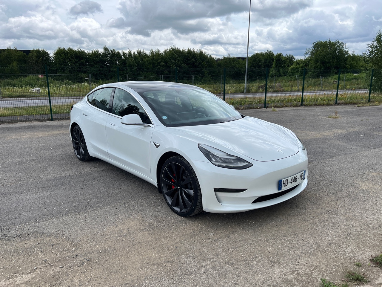 TESLA Model 3 Performance Dual Motor FSD 3 Autopilot - Sedans: foto 4 TESLA Model 3 Performance Dual Motor FSD 3 Autopilot - Sedans: foto 4
