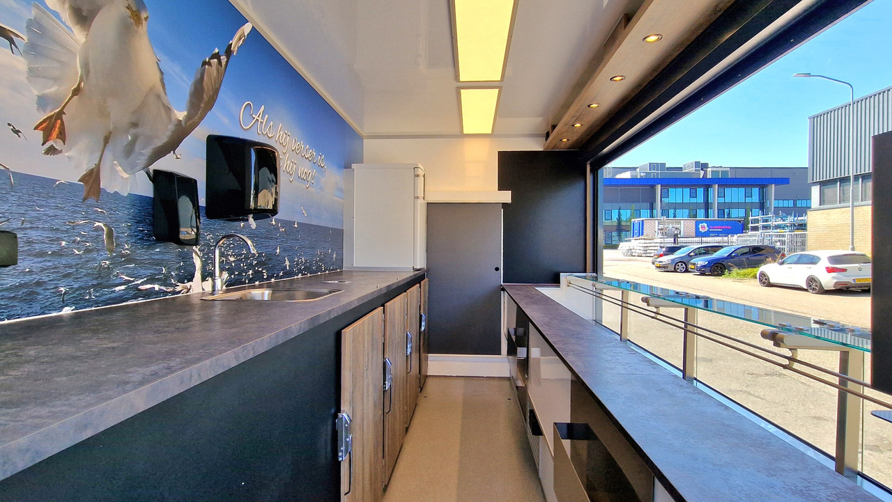 Tirdzniecības kravas automašīna FIAT + BK Market Trailers opbouw: foto 6