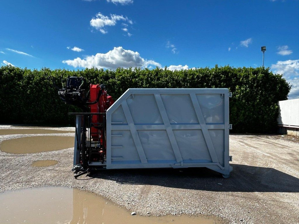 CONTAINER NUOVO SCARRABILE A CIELO APERTO CON GRU - Huka konteiners: foto 4 CONTAINER NUOVO SCARRABILE A CIELO APERTO CON GRU - Huka konteiners: foto 4