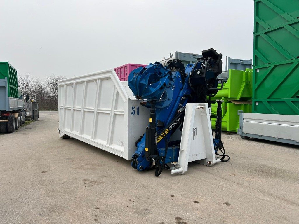 CONTAINER SCARRABILE USATO A CIELO APERTO CON GRU - Huka konteiners: foto 3 CONTAINER SCARRABILE USATO A CIELO APERTO CON GRU - Huka konteiners: foto 3