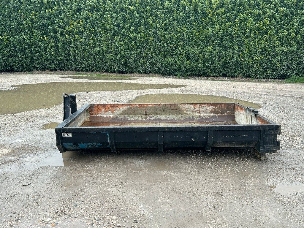 CONTAINER SCARRABILE USATO A CIELO APERTO - Huka konteiners: foto 3 CONTAINER SCARRABILE USATO A CIELO APERTO - Huka konteiners: foto 3