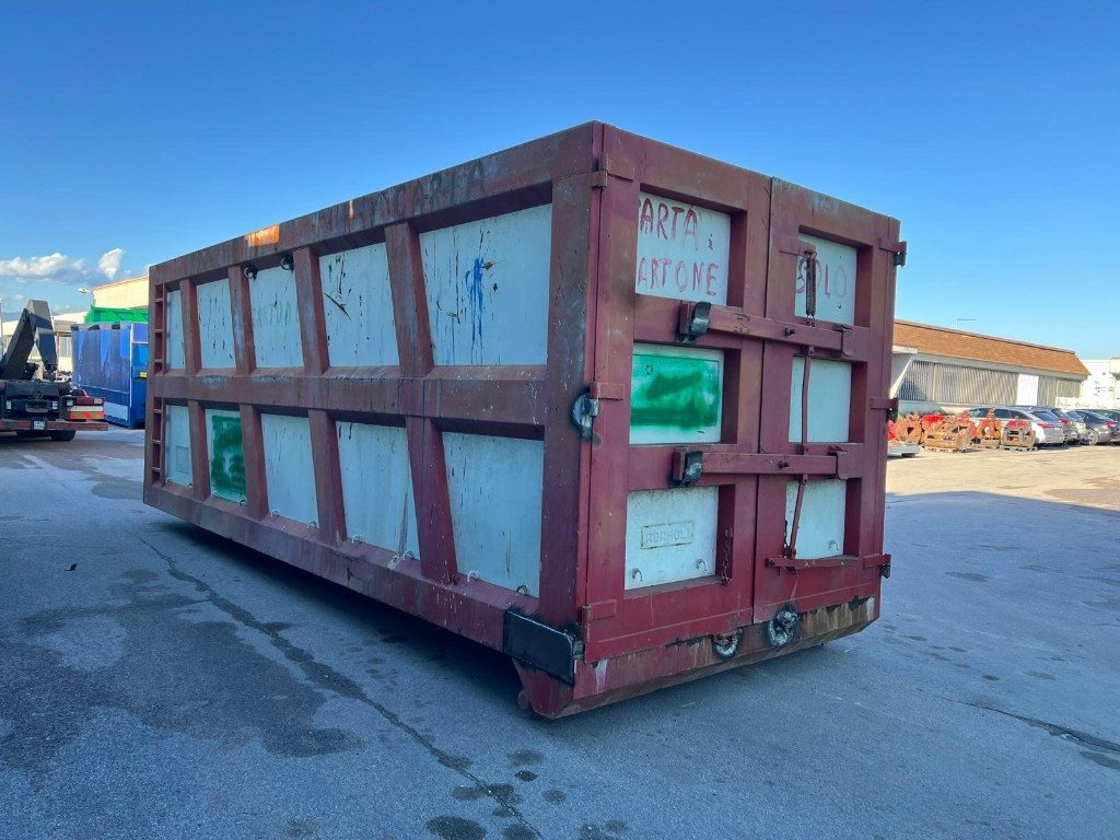 CONTAINER SCARRABILE USATO A CIELO APERTO - Huka konteiners: foto 3 CONTAINER SCARRABILE USATO A CIELO APERTO - Huka konteiners: foto 3