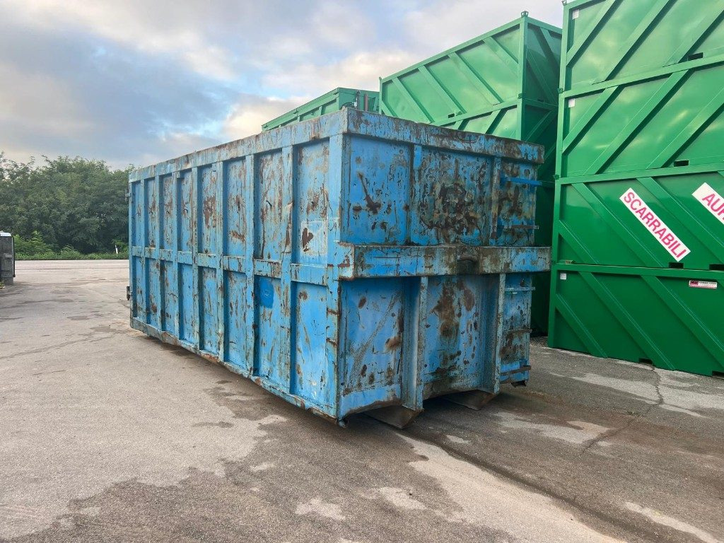 CONTAINER SCARRABILE USATO A CIELO APERTO - Huka konteiners: foto 4 CONTAINER SCARRABILE USATO A CIELO APERTO - Huka konteiners: foto 4