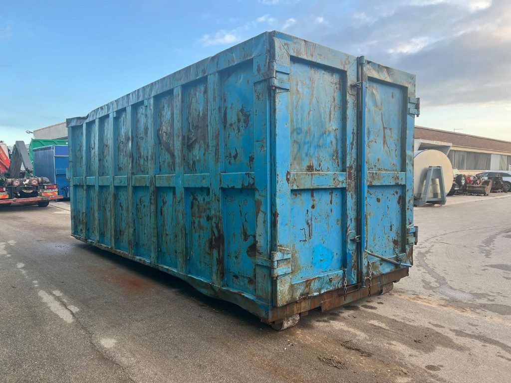 CONTAINER SCARRABILE USATO A CIELO APERTO - Huka konteiners: foto 2 CONTAINER SCARRABILE USATO A CIELO APERTO - Huka konteiners: foto 2