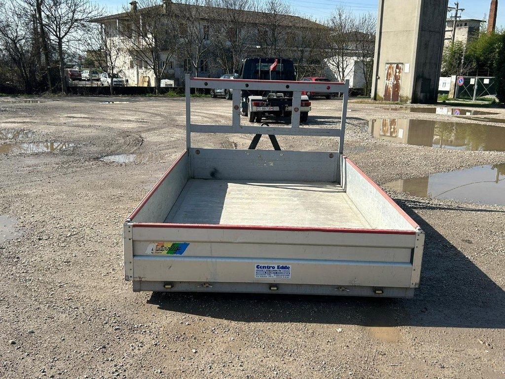 CONTAINER USATO SCARRABILE A PIANALE - Huka konteiners: foto 4 CONTAINER USATO SCARRABILE A PIANALE - Huka konteiners: foto 4