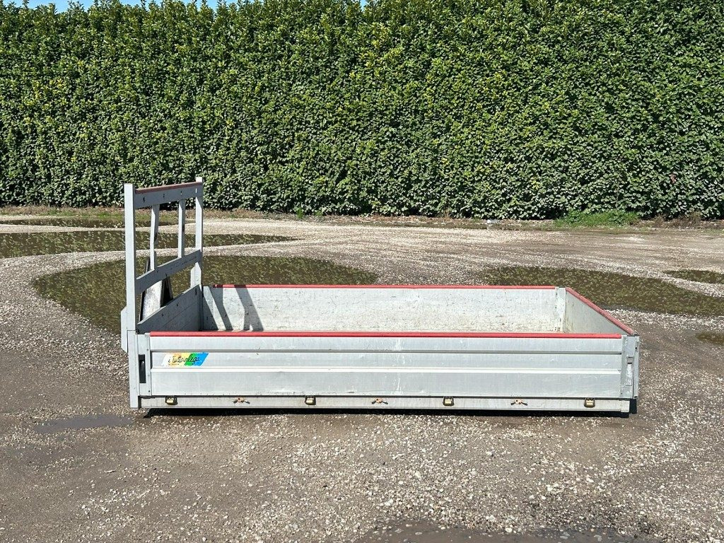 CONTAINER USATO SCARRABILE A PIANALE - Huka konteiners: foto 2 CONTAINER USATO SCARRABILE A PIANALE - Huka konteiners: foto 2