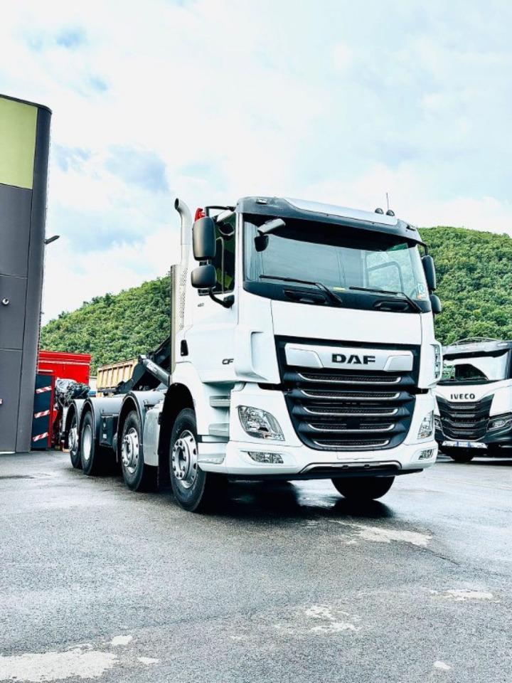 DAF CF85 NUOVO SCARRABILE - Pacēlājs ar āķi: foto 1 DAF CF85 NUOVO SCARRABILE - Pacēlājs ar āķi: foto 1