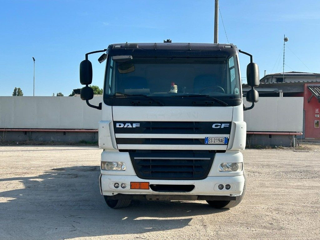 DAF CF85 SCARRABILE - Pacēlājs ar āķi: foto 2 DAF CF85 SCARRABILE - Pacēlājs ar āķi: foto 2