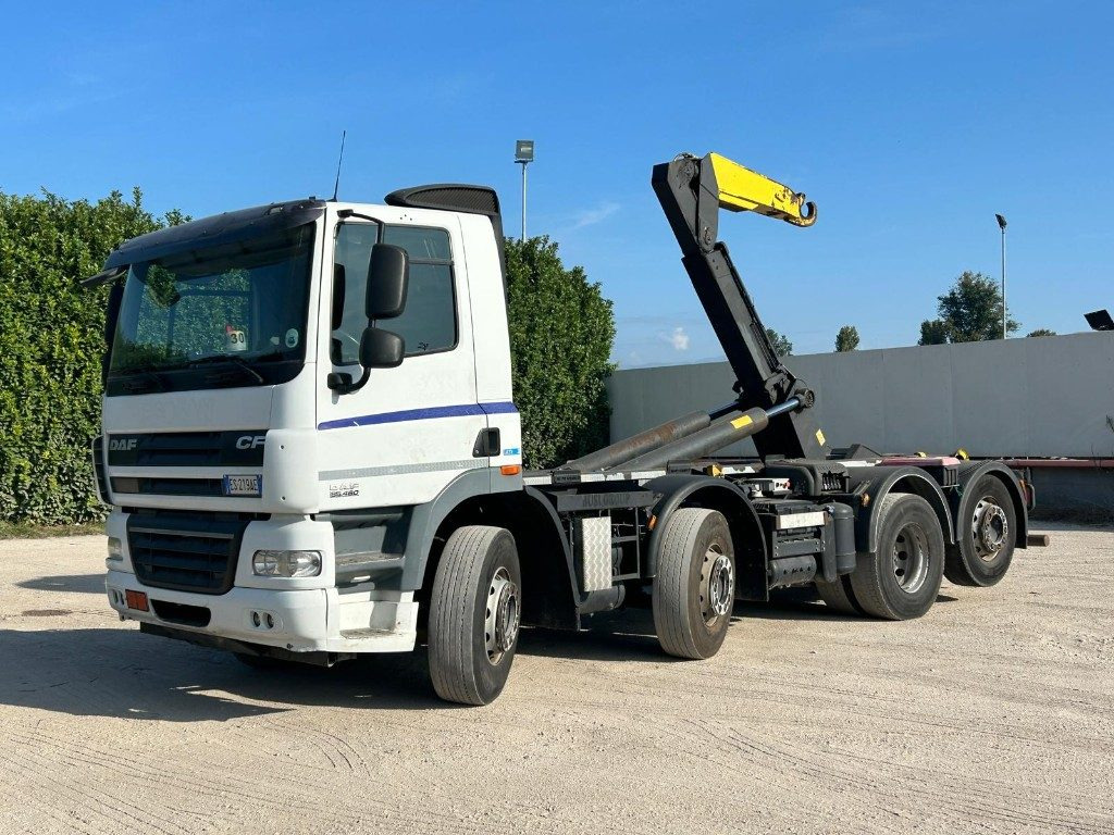 DAF CF85 SCARRABILE - Pacēlājs ar āķi: foto 1 DAF CF85 SCARRABILE - Pacēlājs ar āķi: foto 1
