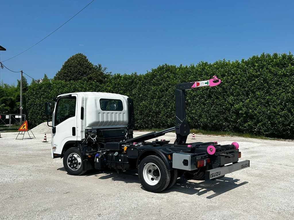 ISUZU P75 NUOVO SCARRABILE - Pacēlājs ar āķi: foto 5 ISUZU P75 NUOVO SCARRABILE - Pacēlājs ar āķi: foto 5