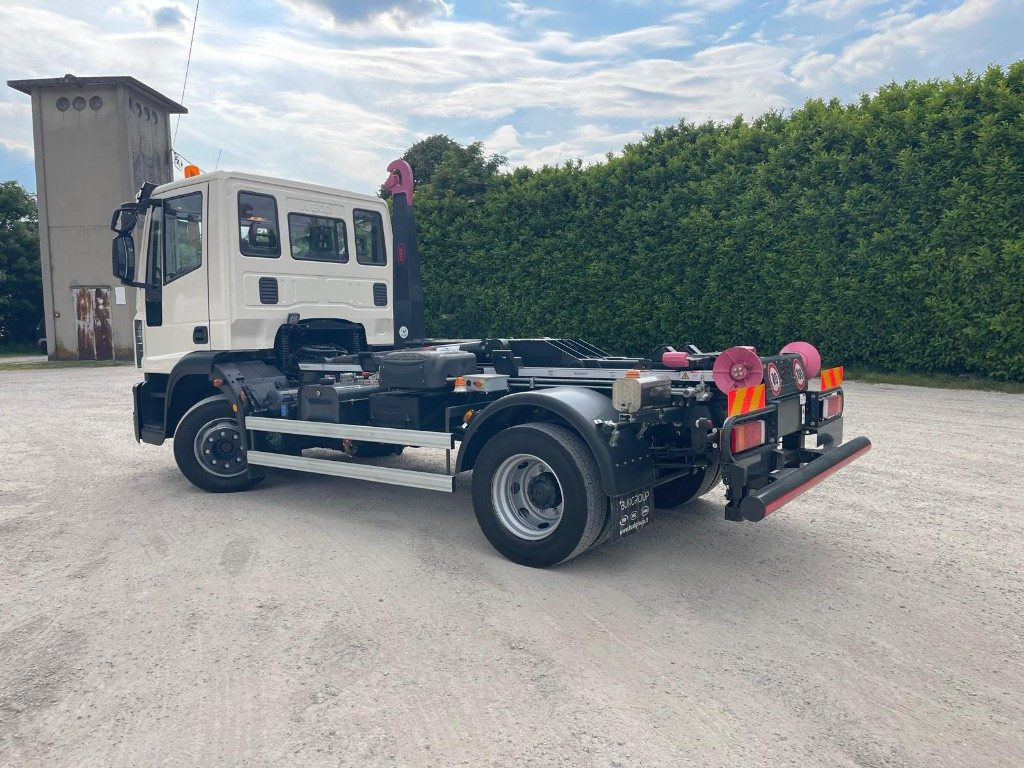 IVECO EUROCARGO 120E22 SCARRABILE - Pacēlājs ar āķi: foto 3 IVECO EUROCARGO 120E22 SCARRABILE - Pacēlājs ar āķi: foto 3