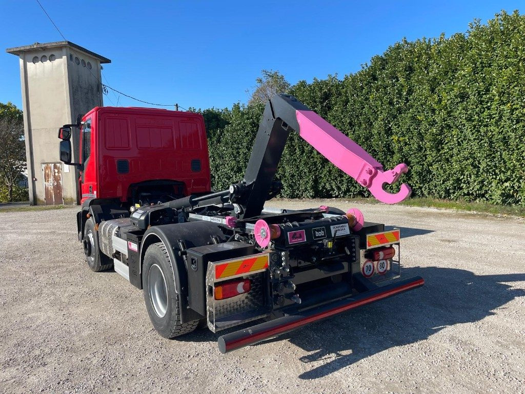 IVECO EUROCARGO 160E SCARRABILE - Pacēlājs ar āķi: foto 4 IVECO EUROCARGO 160E SCARRABILE - Pacēlājs ar āķi: foto 4