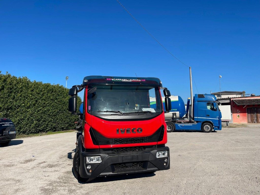 IVECO EUROCARGO 160E USATO SCARRABILE - Pacēlājs ar āķi: foto 4 IVECO EUROCARGO 160E USATO SCARRABILE - Pacēlājs ar āķi: foto 4