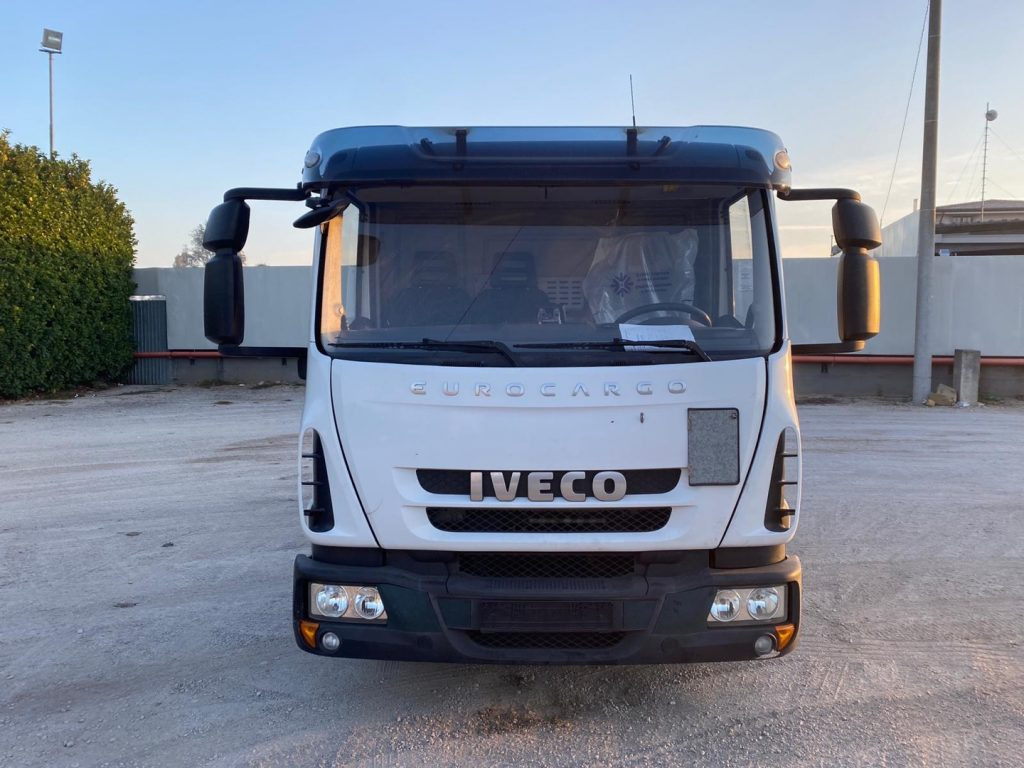 IVECO EUROCARGO 80 E18 CON IMPIANTO SCARRABILE NUO - Pacēlājs ar āķi: foto 4 IVECO EUROCARGO 80 E18 CON IMPIANTO SCARRABILE NUO - Pacēlājs ar āķi: foto 4