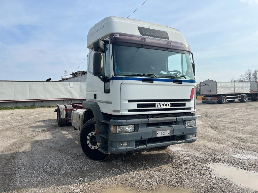 IVECO EUROTECH 190E38 A TELAIO - Šasija kravas automašīna: foto 3 IVECO EUROTECH 190E38 A TELAIO - Šasija kravas automašīna: foto 3
