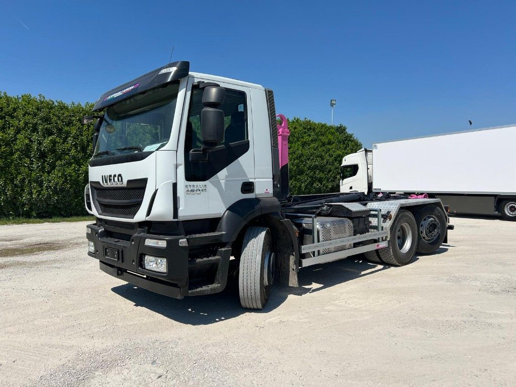 IVECO STRALIS 460 SCARRABILE - Pacēlājs ar āķi: foto 1 IVECO STRALIS 460 SCARRABILE - Pacēlājs ar āķi: foto 1