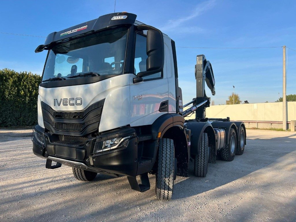 IVECO TRAKKER T-WAY AD500 NUOVO SCARRABILE - Pacēlājs ar āķi: foto 1 IVECO TRAKKER T-WAY AD500 NUOVO SCARRABILE - Pacēlājs ar āķi: foto 1