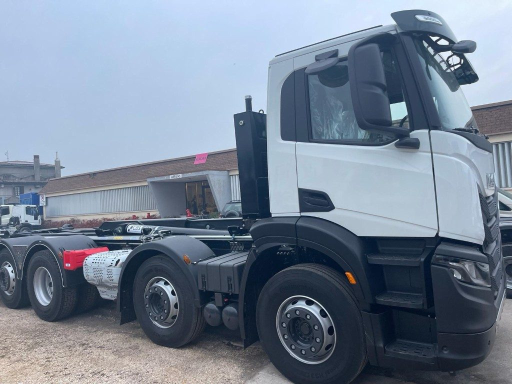 IVECO X-WAY AD350X480YPS SCARRABILE NUOVO - Pacēlājs ar āķi: foto 3 IVECO X-WAY AD350X480YPS SCARRABILE NUOVO - Pacēlājs ar āķi: foto 3