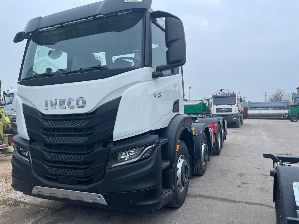 IVECO X-WAY AD350X480YPS SCARRABILE NUOVO - Pacēlājs ar āķi: foto 2 IVECO X-WAY AD350X480YPS SCARRABILE NUOVO - Pacēlājs ar āķi: foto 2