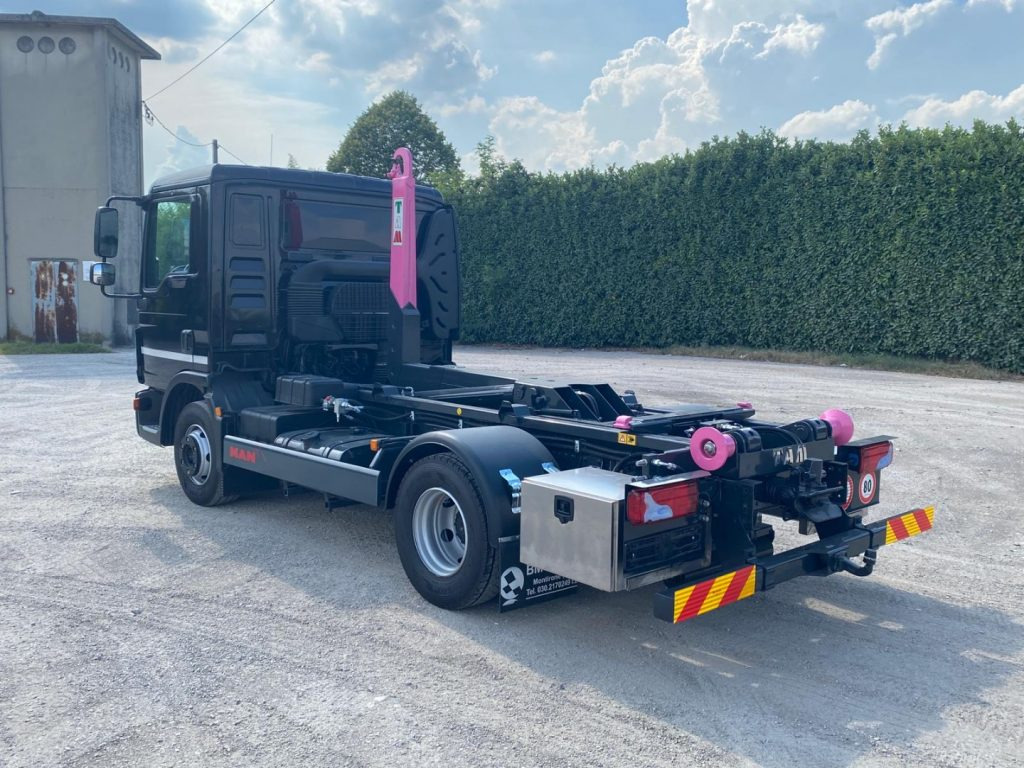 MAN TGL 12.220 CON SCARRABILE NUOVO - Pacēlājs ar āķi: foto 5 MAN TGL 12.220 CON SCARRABILE NUOVO - Pacēlājs ar āķi: foto 5