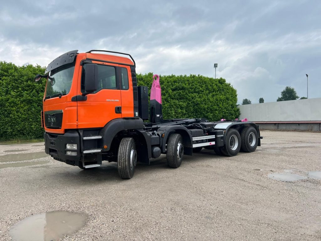 MAN TGS 35.480 SCARRABILE - Pacēlājs ar āķi: foto 1 MAN TGS 35.480 SCARRABILE - Pacēlājs ar āķi: foto 1