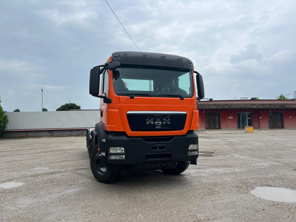 Pacēlājs ar āķi MAN TGS 35.480 SCARRABILE: foto 9